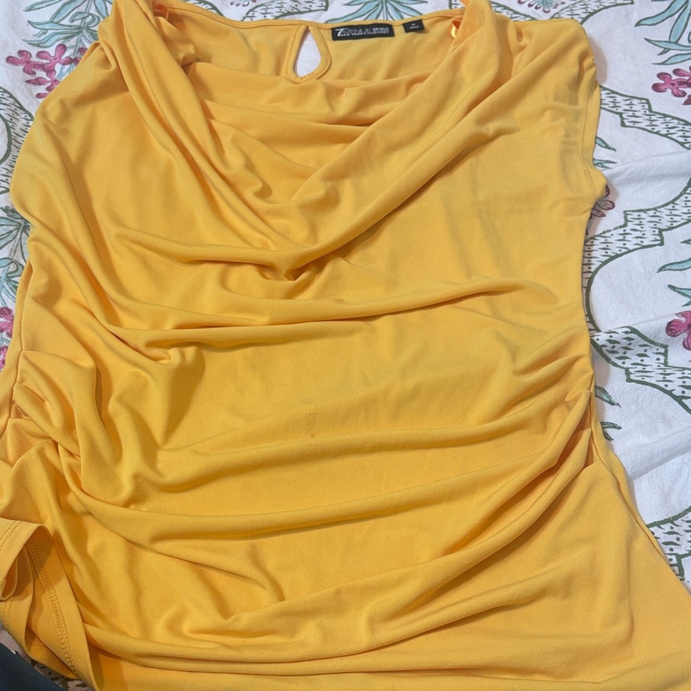 New York & Company Yellow Sleeveless Top